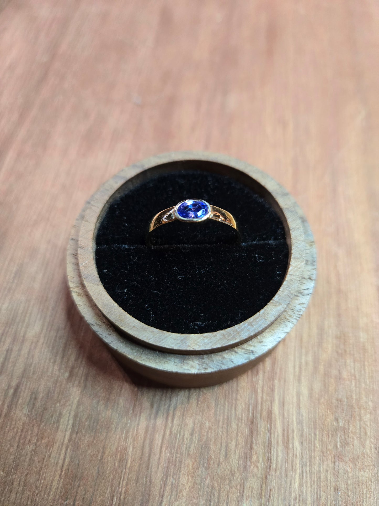Tanzanite in solid 14k gold