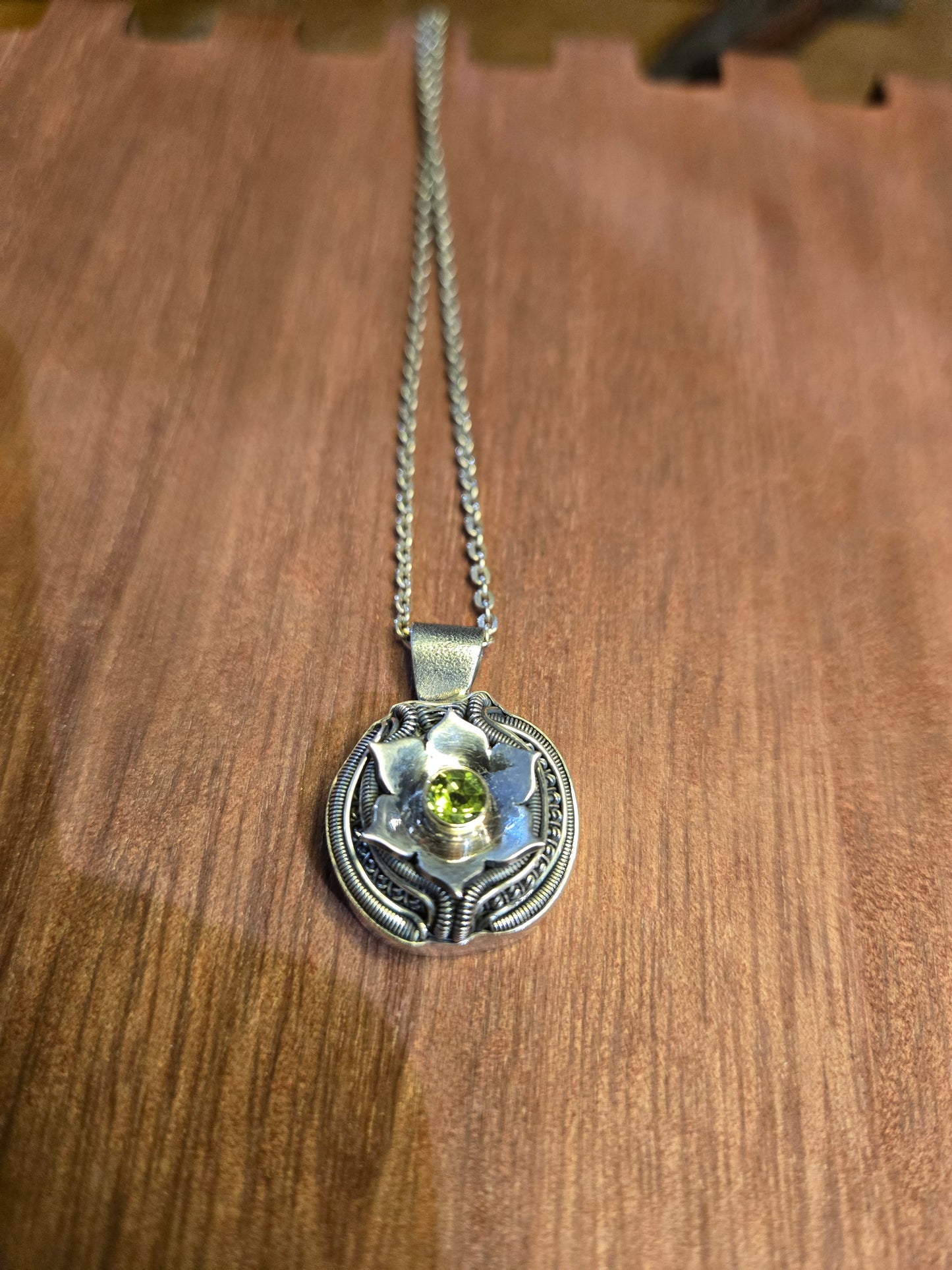 Blooming peridot